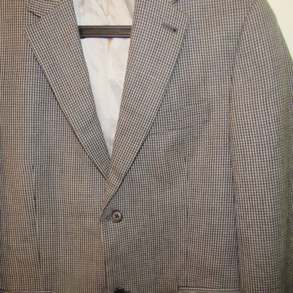 Tommy Hilfiger Houndstooth Blazer, Double Vented, Size 38R, 100% Wool,   K210